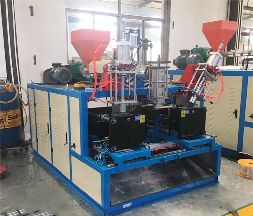 中空吹塑機(jī)單螺桿擠出時(shí)，在調(diào)試和使用應(yīng)注意哪些問(wèn)題?