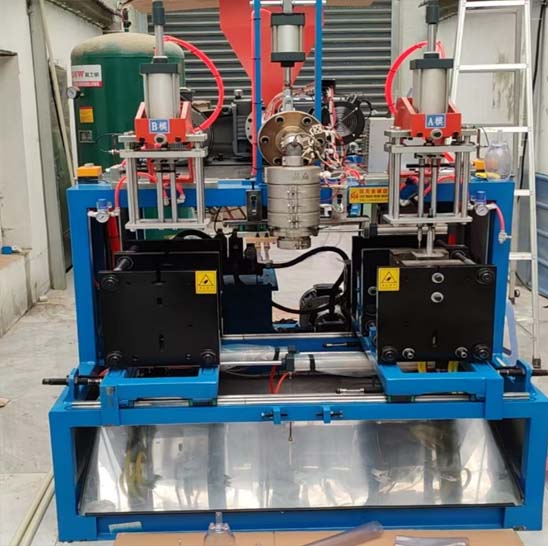 50、PVC吹塑機1.jpg