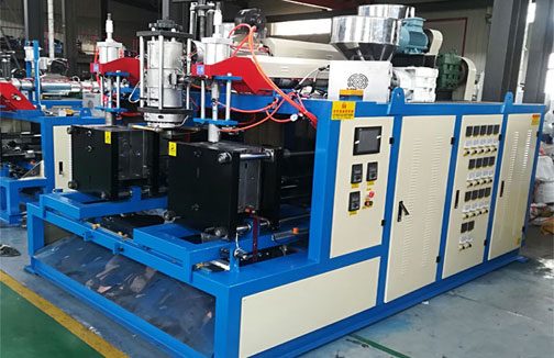 吹塑機(jī)企業(yè)環(huán)境舉動(dòng)的制度動(dòng)因